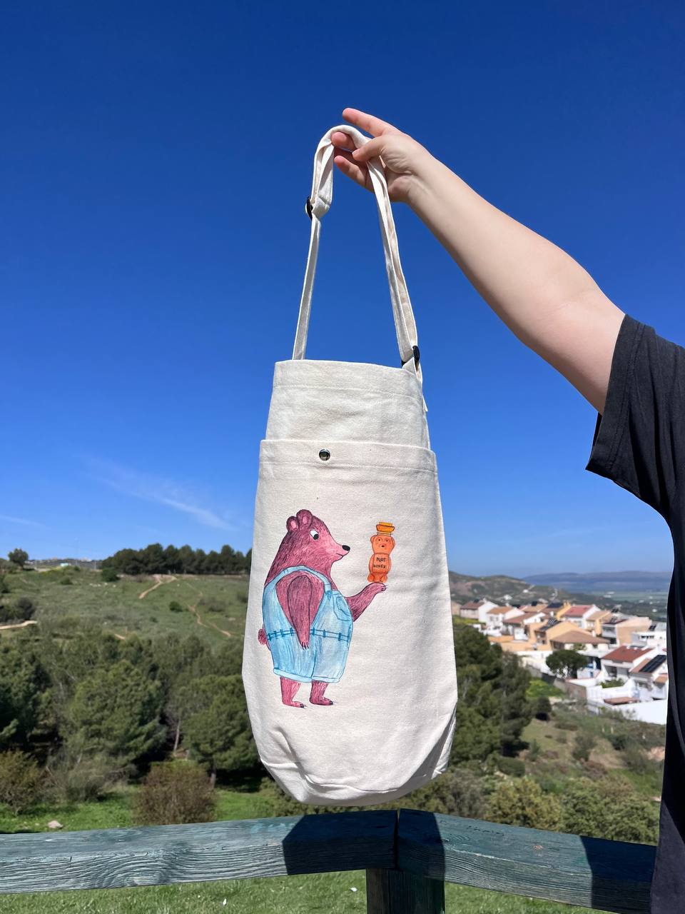 Crossbody adjustable tote bag